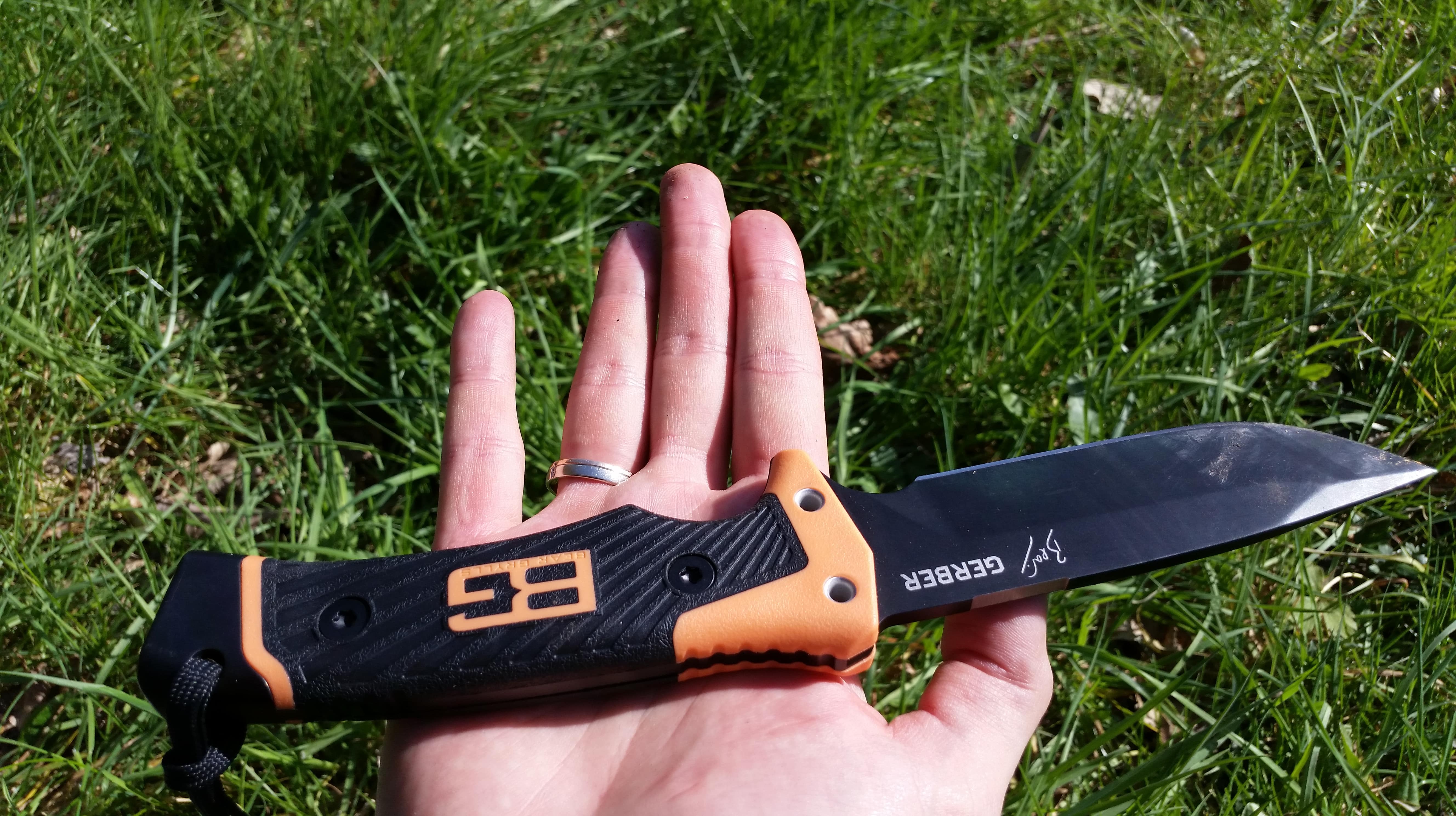 Gerber Bear Grylls Ultimate PRO Survival Messer Test 2018